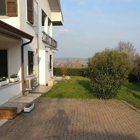Maison d'hôtes Lilac Monticelli